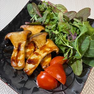 楽ラク手抜キッチン🐶🐾の作ってみた!投稿(焼くだけ簡単！【えりんぎステーキ】)