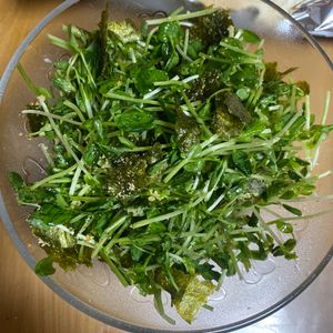 みっつんの作ってみた!投稿(豆苗のやみつきサラダ)