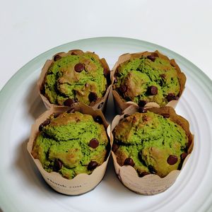 めぇの作ってみた!投稿(【ふわふわ生クリーム抹茶マフィン】バター不要！混ぜて焼くだけ)