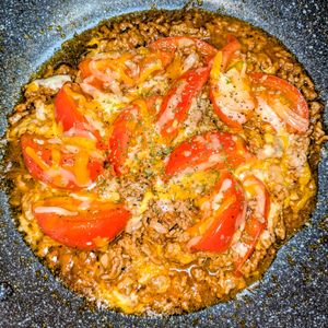 joe sanの作ってみた!投稿(【トマトとひき肉のチーズ炒め】さっと炒めるだけの簡単おかず！)