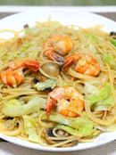 海老とレタスのオイルパスタ