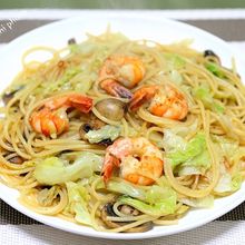 海老とレタスのオイルパスタ
