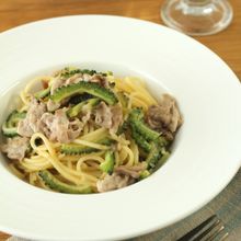 ゴーヤと豚肉の梅風味パスタ