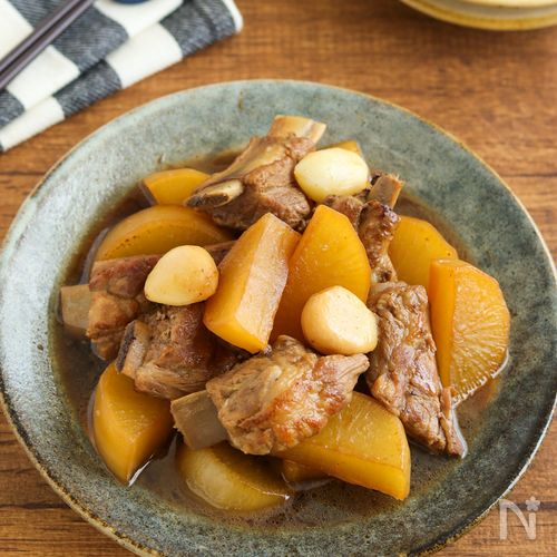 調味料は大さじ2！スペアリブと大根の煮物