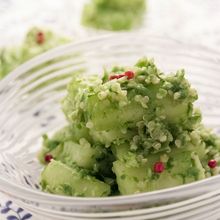 青ネギとキヌアソースの胡瓜サラダ