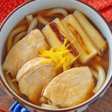 ワンパン簡単【鶏ねぎうどん】やわらか鶏むね肉とお出汁が激うま