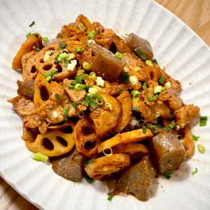 michuの作ってみた!投稿(【豚バラとれんこんの甘辛みそ炒め】こってり美味しい！)