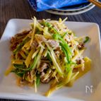 しゃきしゃきじゃがいもの青椒肉絲