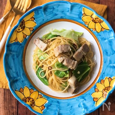 『休日ランチ♡』塩茹で豚とキャベツのペペロンチーノ