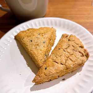 ねこまりも🐈‍⬛の作ってみた!投稿(シンプルで美味しい！【米粉英国スコーン】ポリ袋で洗い物楽♪)