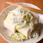 5分で完成！【だし香る♩しらすとねぎの冷奴】