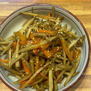 くだもの大好き🧡の作ってみた!投稿(【基本の和食】我が家のきんぴらごぼう)