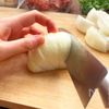 【豚肉と新玉ねぎのとろたまスープ】にんにく香る♪絶品スープ！の下準備