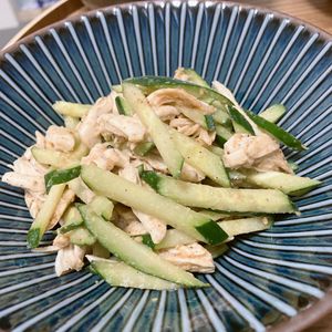 Natsukoの作ってみた!投稿(お箸がすすむ♫鶏むね肉ときゅうりの棒々鶏風和え)