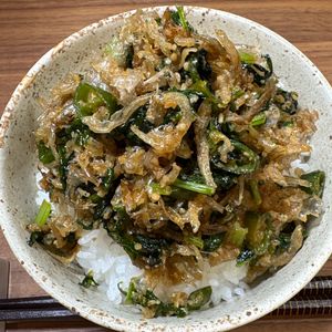 楽ラク手抜キッチン🐶🐾の作ってみた!投稿(【かぶの葉のおかか炒め】かぶの葉捨てないで😋)