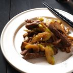 牛肉とセロリの味噌炒め