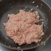 【豆腐ハンバーグ】ワンパンで作るかさましおかずの工程1