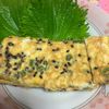 りょうこの作ってみた!投稿(【卵焼きバリエ】お弁当に！卵1個でインゲンと黒ごまの卵焼き)