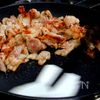 豚こま肉はこう使う『カリカリ豚こまと茄子のおろしがけ』の工程4