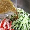 きゅうりとえのき茸のかにかま和えの工程3