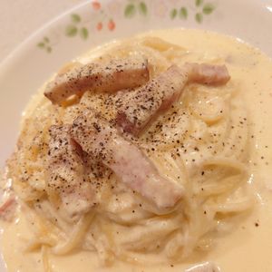 プイプイモルンの作ってみた!投稿(失敗しない！クリームベースのカルボナーラ)