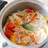 『鶏肉とパプリカのさっぱりコンソメ煮』の工程4