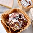混ぜるだけ簡単&絶品【チョコサラミ】生クリームなし！