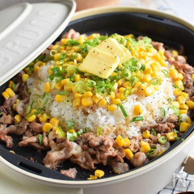 豚こまペッパーライス☆お手軽コスパ良しホットプレートごはん♪
