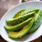変色なし！やみつき♪『アボカドの中華風即席漬け』