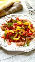 【サーモンとパプリカのマリネ】切って混ぜるだけ!ワインに合う