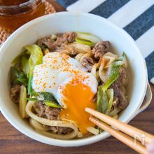 パパッと5分で！「冷凍うどん」で早うまランチ