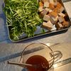 ぱぱっと10分!ご飯がすすむ「豆苗と厚揚げのそぼろあんかけ」の工程1