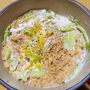 ナムディの作ってみた!投稿(春キャベツ入り♪ミルクチキンラーメン)