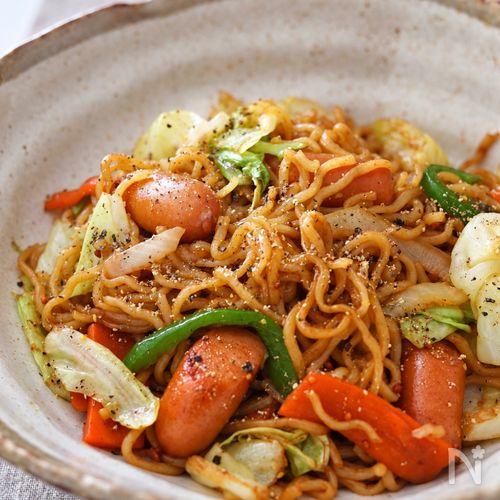 レンジで簡単！ウインナーのカレーマスタード焼きそば