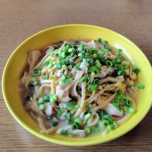 めぇの作ってみた!投稿(ワンパンきのこの和風スープパスタ【時短・簡単・ランチ】)
