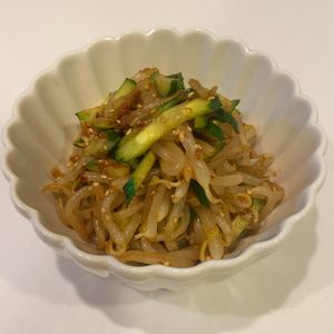 みわの作ってみた!投稿(抱えて食べたい【もやしときゅうりのおかかナムル】)