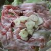 濃厚本鶏だしで！【豚バラキャベツのもつ鍋風煮込み】の工程4