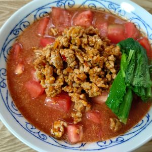 1063890の作ってみた!投稿(市販のラーメンにも負けません！【手作り担々トマトラーメン】)