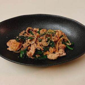 りんの作ってみた!投稿(豚バラとニラのスタミナ旨ぽん炒め)