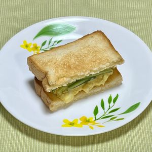 キャピタンの作ってみた!投稿(カリッふわ食感❗️【たまごときゅうりのトーストサンド】)