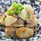 里芋と豚肉のごま味噌炒め