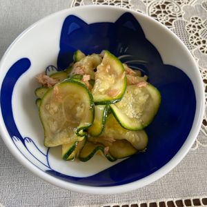万福の作ってみた!投稿(ズッキーニとツナのレモン醤油サラダ)