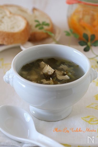 ささみと小松菜の塩レモンスープ