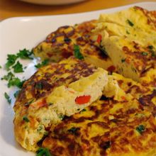 たっぷり旬野菜のチーズフリッタータ
（イタリア風オムレツ）