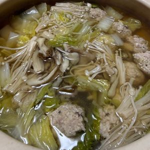 PONZの作ってみた!投稿(鶏団子と白菜の旨だし鍋)