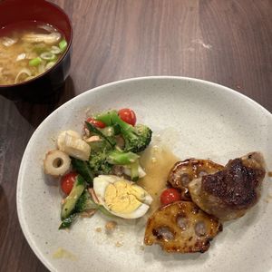 727902の作ってみた!投稿(甘辛だれが絡む《大葉香る♡れんこんつくね》)