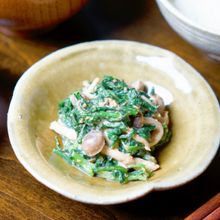 箸休めに!春菊としめじのごま酢あえ