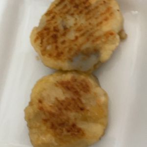 ごさろの作ってみた!投稿(れんこんとはんぺんの照り焼きチーズつくね【#包丁不要】)