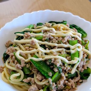 まゆのの作ってみた!投稿(超特急なのに絶品♩コクうまひき肉焼きそば)