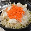 [野菜たっぷり！鶏団子のとろ玉煮]卵スープで味つけ簡単の工程1